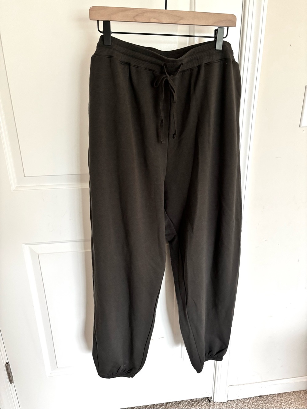 Barefoot Dreams Cozy Chic Joggers